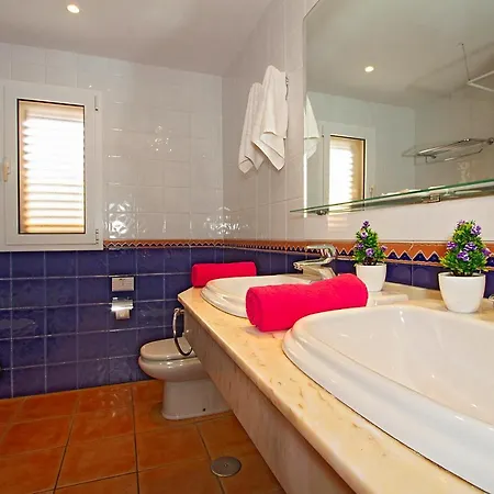 Chemas Holiday home *
